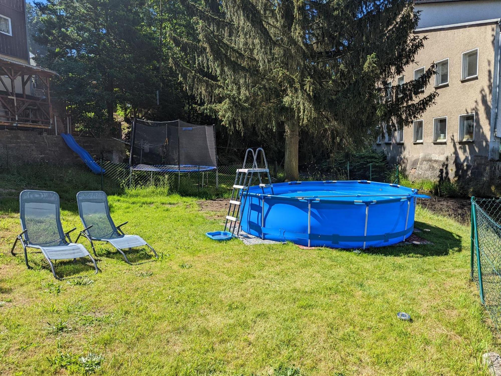 Famzi - Urlaubsmagie - Familienwohnung Mit Gemeinschaftsgarten, -Sauna & -Pool Зебниц Экстерьер фото