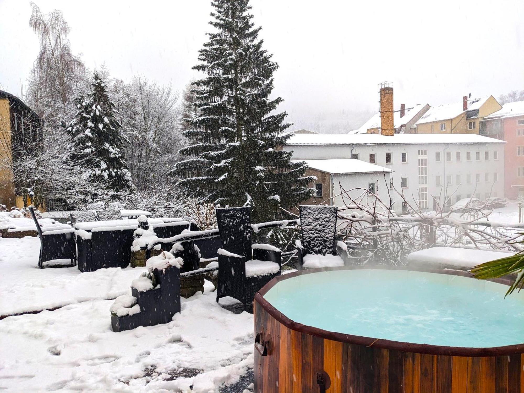 Famzi - Urlaubsmagie - Familienwohnung Mit Gemeinschaftsgarten, -Sauna & -Pool Зебниц Экстерьер фото